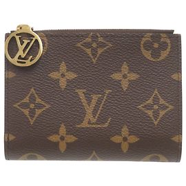 Louis Vuitton Portefeuille Lisa Monogram Bi-fold Wallet