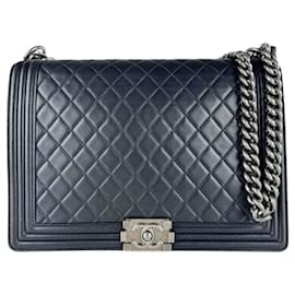 Borsa a tracolla Chanel Boy Large in pelle di agnello