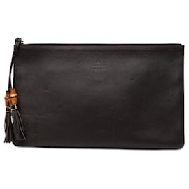 Clutch Gucci in pelle di vitello marrone con nappa in bambù