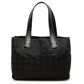 Bolso Tote Chanel New Travel Line de Nailon Negro