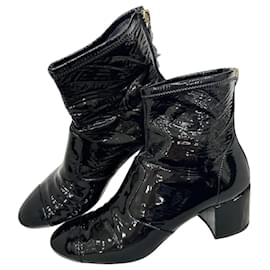 Stivaletti Chanel Cruise 2022 in pelle verniciata nera Taglia 41 Usato