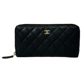 Chanel Matelassé Coco Mark Langbeutel