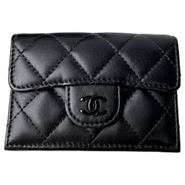 Portafoglio compatto Chanel Matelassé Coco Mark