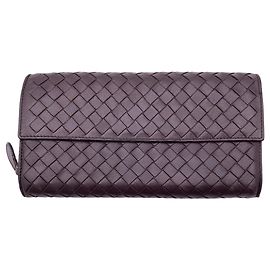 Bottega Veneta Cartera Continental con solapa de cuero Intrecciato marrón