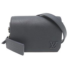Borsa a tracolla portafoglio indossabile Louis Vuitton Fastline