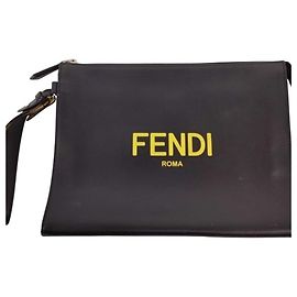 Clutch Fendi in pelle nera e gialla