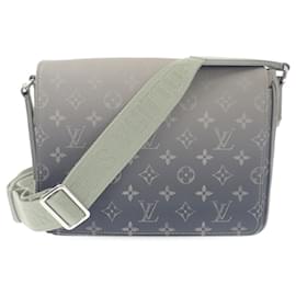 Louis Vuitton Green Monogram Gradient District PM