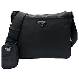 Prada Crossbody-Tasche mit Reißverschluss aus schwarzem Re-Nylon