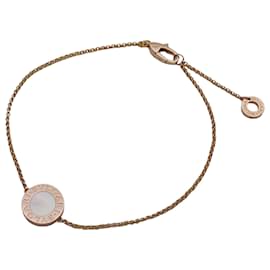 Bulgari Bracciale con Charm Bvlgari in Oro Rosa
