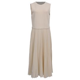 Vestido midi sin mangas plisado Theory en rayón marfil