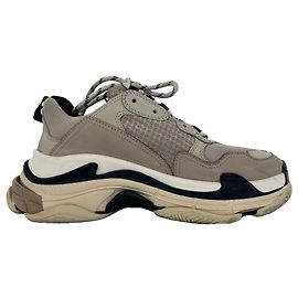 Sneakers Balenciaga Triple S in camoscio kaki
