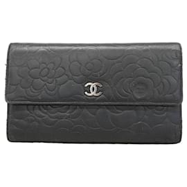 Chanel Tri-fold Long Wallet aus schwarzem Lammleder