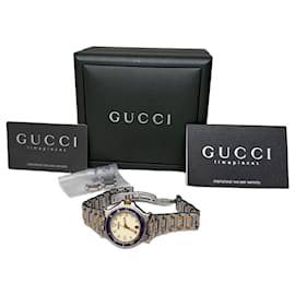 Vintage Gucci Armbanduhr aus Edelstahl Silber Gold