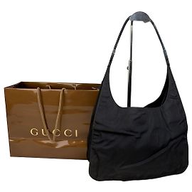 Bolsa de Ombro Vintage Gucci em Nylon Preta Prata
