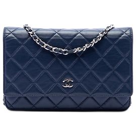 Borsa a tracolla Chanel CC Quilted Lambskin Wallet On Chain Blu
