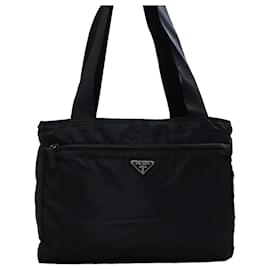Prada Nylon Handtasche mit Dreieckslogo
