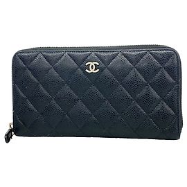 Cartera larga Chanel de piel de becerro granulada negra