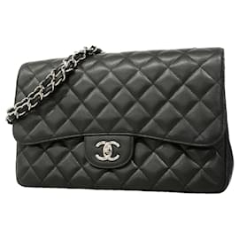 Borsa a tracolla Chanel in vitello grana nera