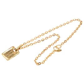 Collana con pendente Chanel Gold Gold Plated 31 Rue Cambon Plaque