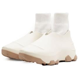 Givenchy Monumental Mallow Sneaker aus Gummi