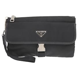 Pochette in nylon Prada con logo triangolare