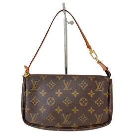 Louis Vuitton Monogram Pochette Accessoires