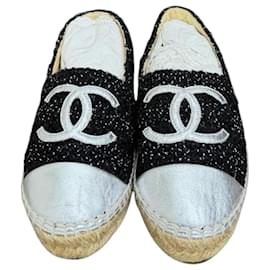 Chanel Espadrillas in Tweed e Pelle d'Agnello Metallizzata CC - Nero/Argento