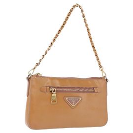 Pouch a mano con catena PRADA in pelle vernita Pink Gold Auth 197902V
