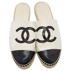 Chanel Mules Espadrilles in Pelle Nero e Bianco CC