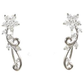 Autre Marque Eleganti orecchini a goccia in oro bianco 18K con diamanti