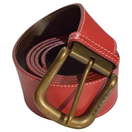 Cinto Burberry em couro granulado vermelho