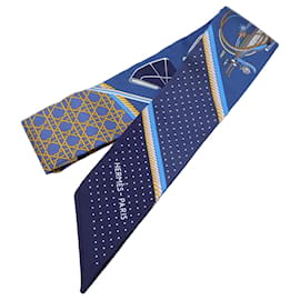 Hermès Foulard HERMES 063156S 17 LES VOITURES A TRANSFORMATION