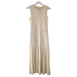 Sandro Vestido Largo de Punto Beige Adornado con Perlas