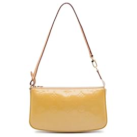 Louis Vuitton Beige Monogram Vernis Pochette Accessoires