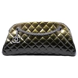 Borsa Bowling Just Mademoiselle Chanel Verde Medium in vernice Ombré