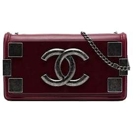 Chanel Boy Brick Horizontal Flap aus rotem Lammleder und Acryl