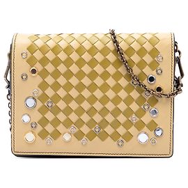 Portafoglio con catena Bottega Veneta in Nappa Intrecciato giallo borchiato