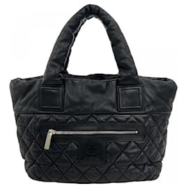 Borsa Chanel Coco Cocoon in pelle nera