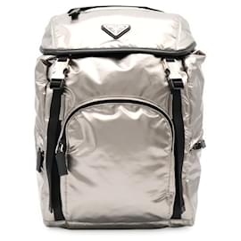 Prada Triangle Rucksack/Schultertasche