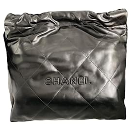 Bolso Tote Chanel 22 Large en cuero negro