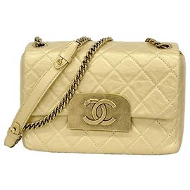 Borsa a tracolla Chanel Matelassé Gold
