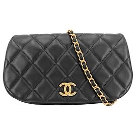 Borsa a tracolla Chanel Matelassé in pelle nera