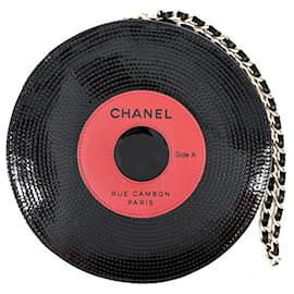 Borsa a pochette in pelle verniciata Chanel