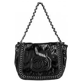 Borsa a tracolla Chanel in pelle verniciata