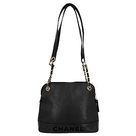 Bolsa Chanel em couro de bezerro granulado preto