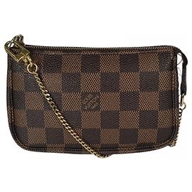Louis Vuitton Damier Canvas Pouch