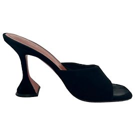 Mules Amina Muaddi Lupita 95 in camoscio nero