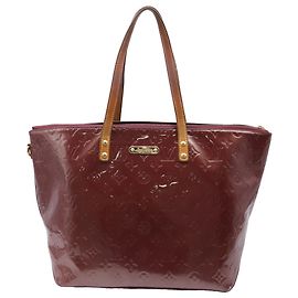 Borsa Tote Louis Vuitton Bellevue GM in pelle verniciata burgundy