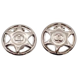 Chanel Vintage CC Round Clip-On Metal Small