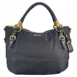 Borsa a mano Prada in nylon nero